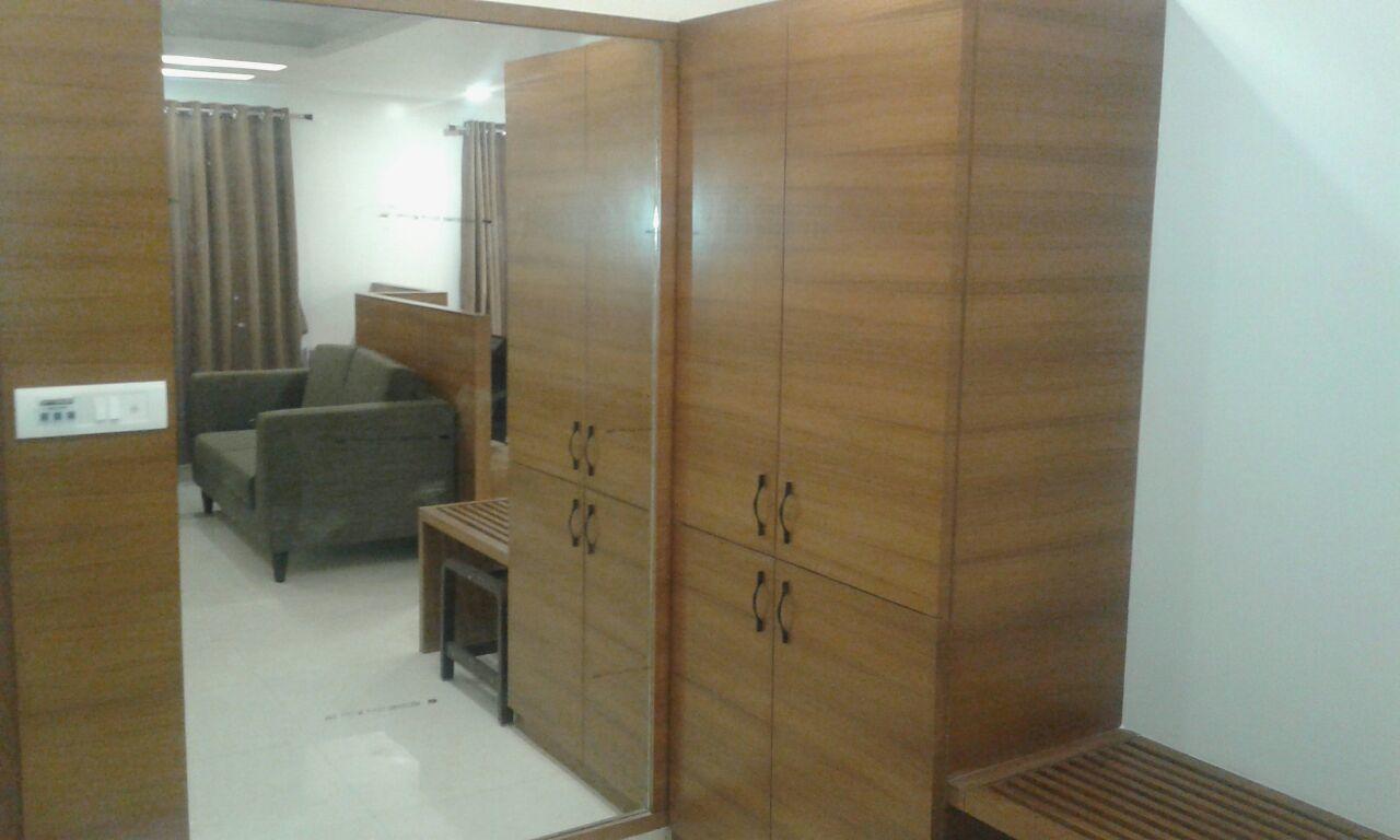 Hotel Comfort Bharuch Bagian luar foto