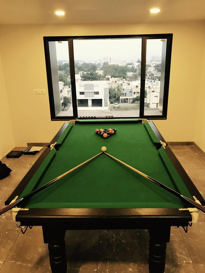 Hotel Comfort Bharuch Bagian luar foto