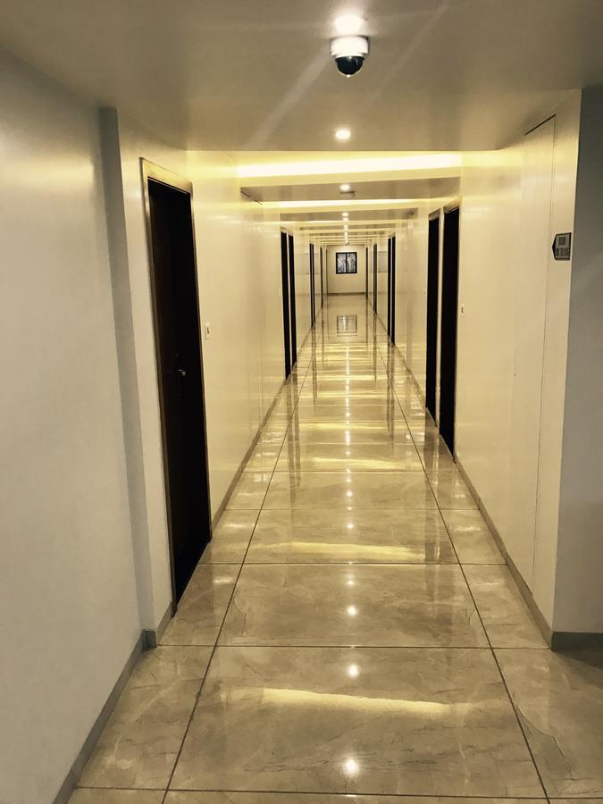 Hotel Comfort Bharuch Bagian luar foto